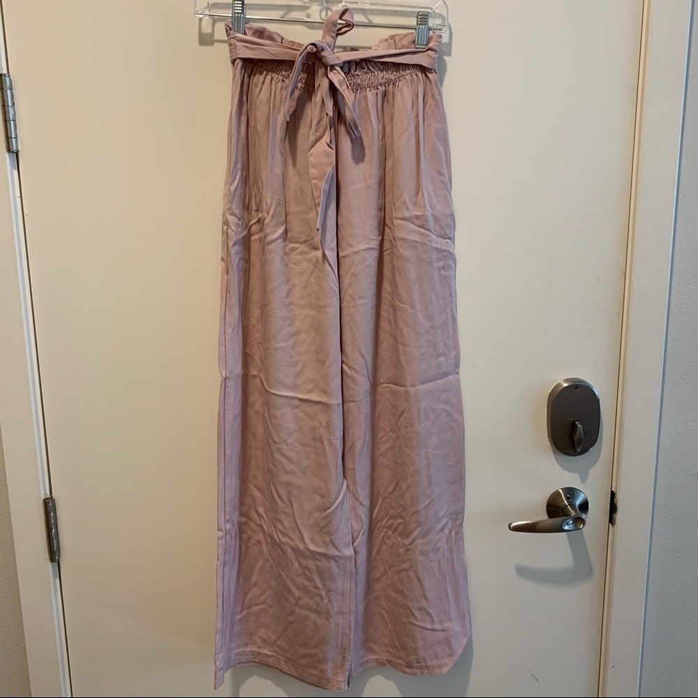 Pink wide leg pants with belt